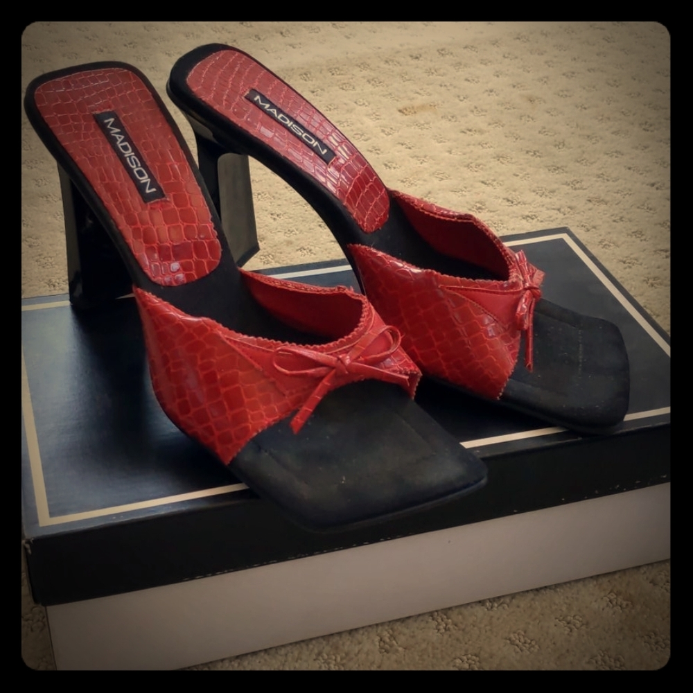 Shoe